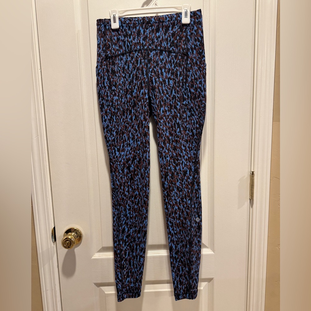 Lululemon Blue and Black Patterned Women leggings